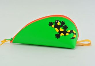Bleistiftetui mit Feuersalamander