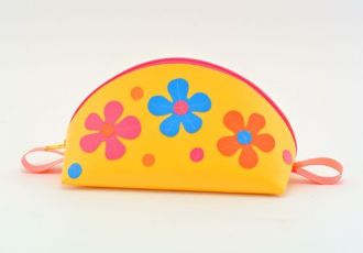 Necessaire mit Blumen
