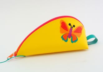 Bleistiftetui mit Schmetterling